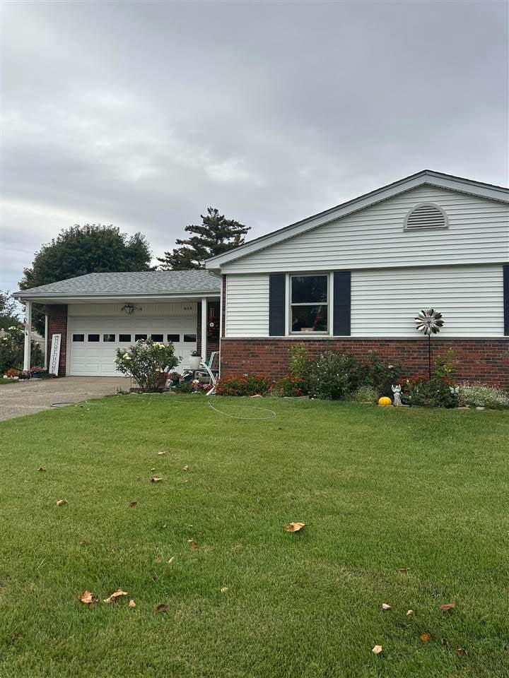 Ranch Rd, Connersville, IN 47331