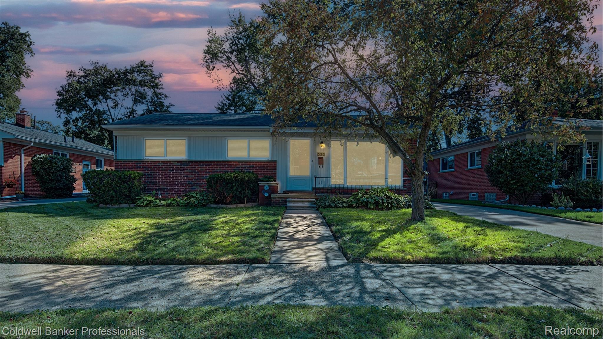 Fairway Dr, Royal Oak, MI 48073