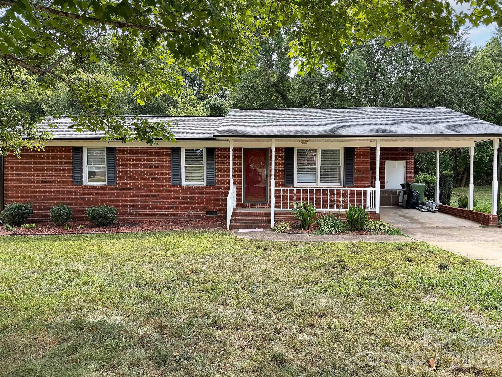 Southglenn Dr, Boiling Springs, NC 28017