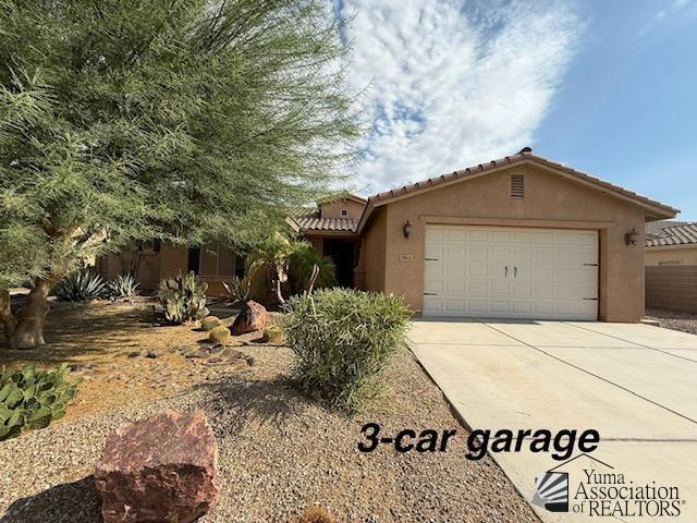 E 36th Pl, Yuma, AZ 85365