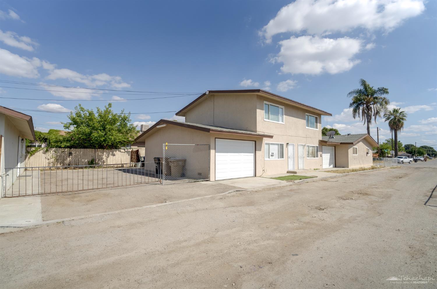 Warren Ave, Bakersfield, CA 93308
