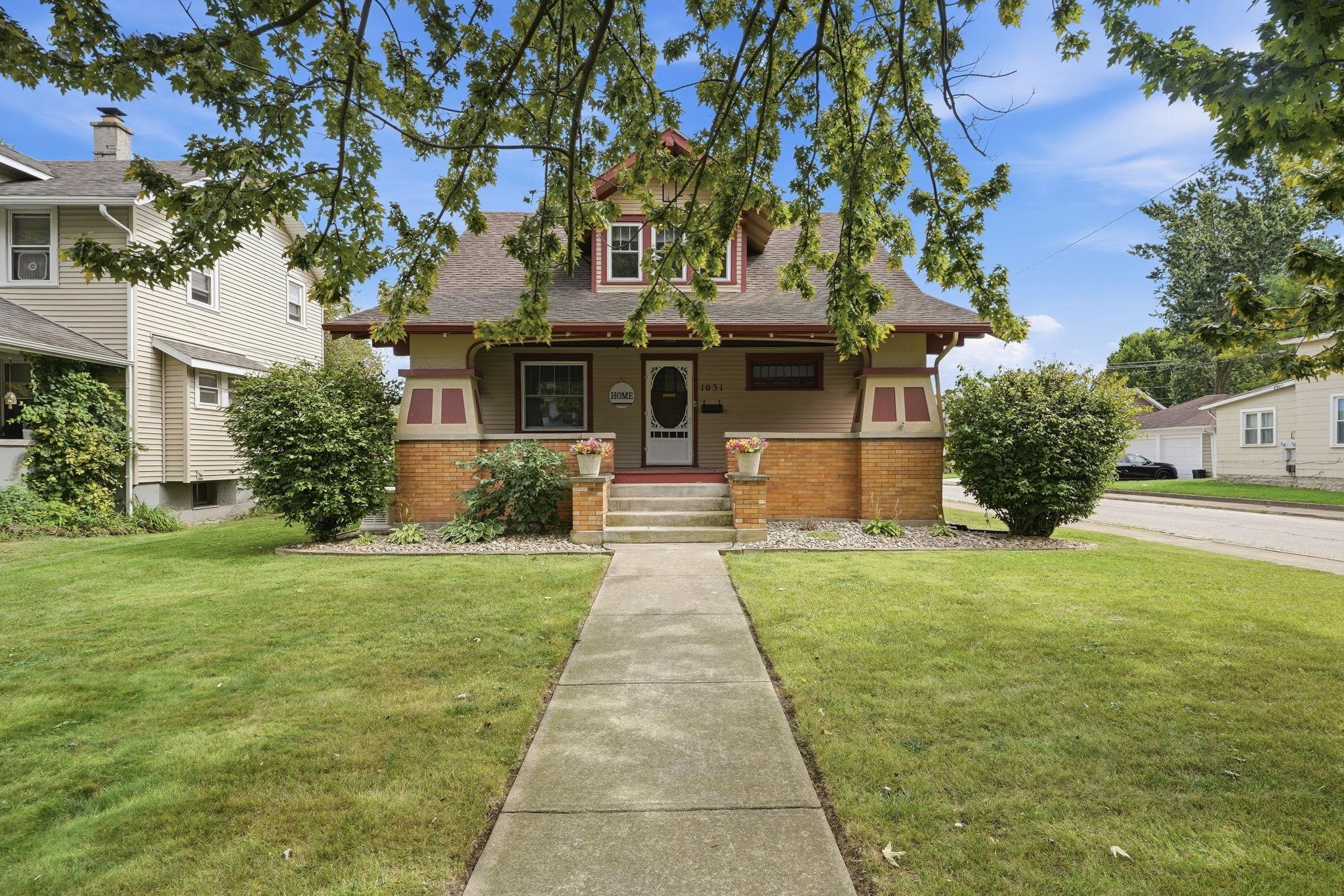 Hurd Ave, Findlay, OH 45840