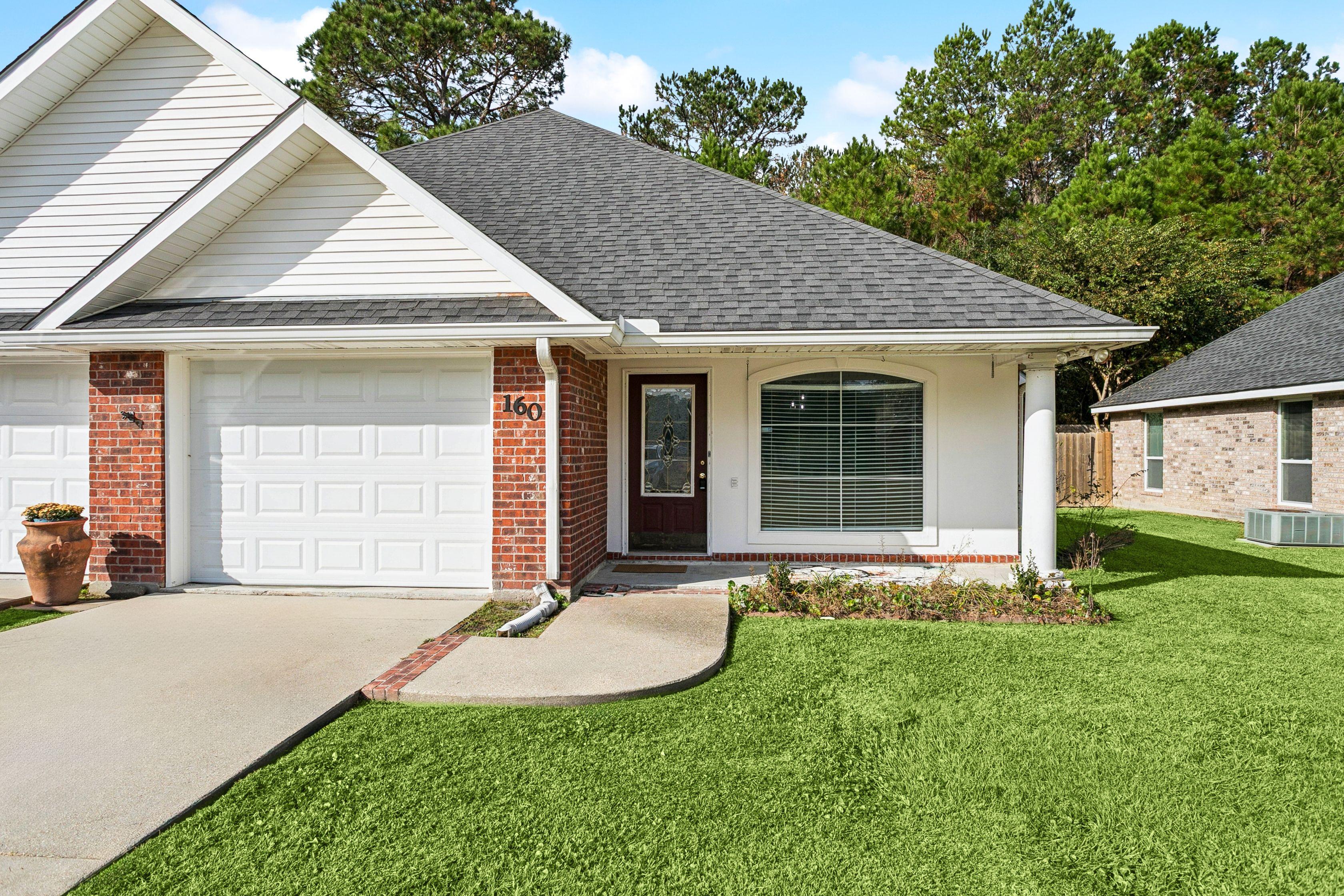 S Gate Dr, Ponchatoula, LA 70454