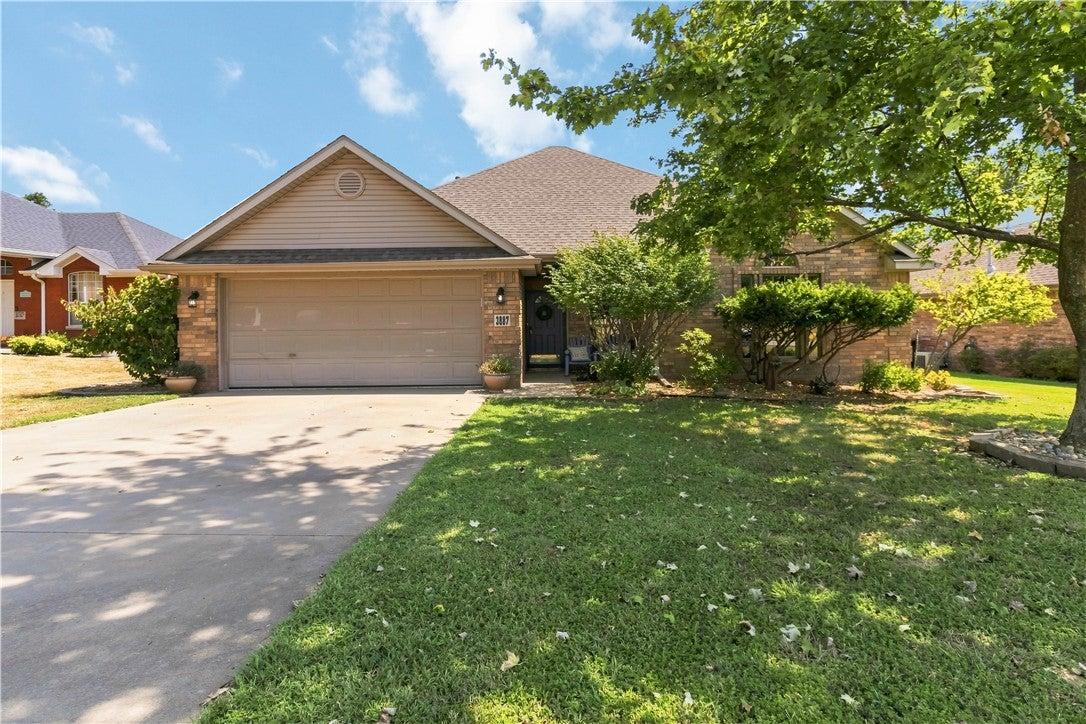 Buckingham Ter, Springdale, AR 72764