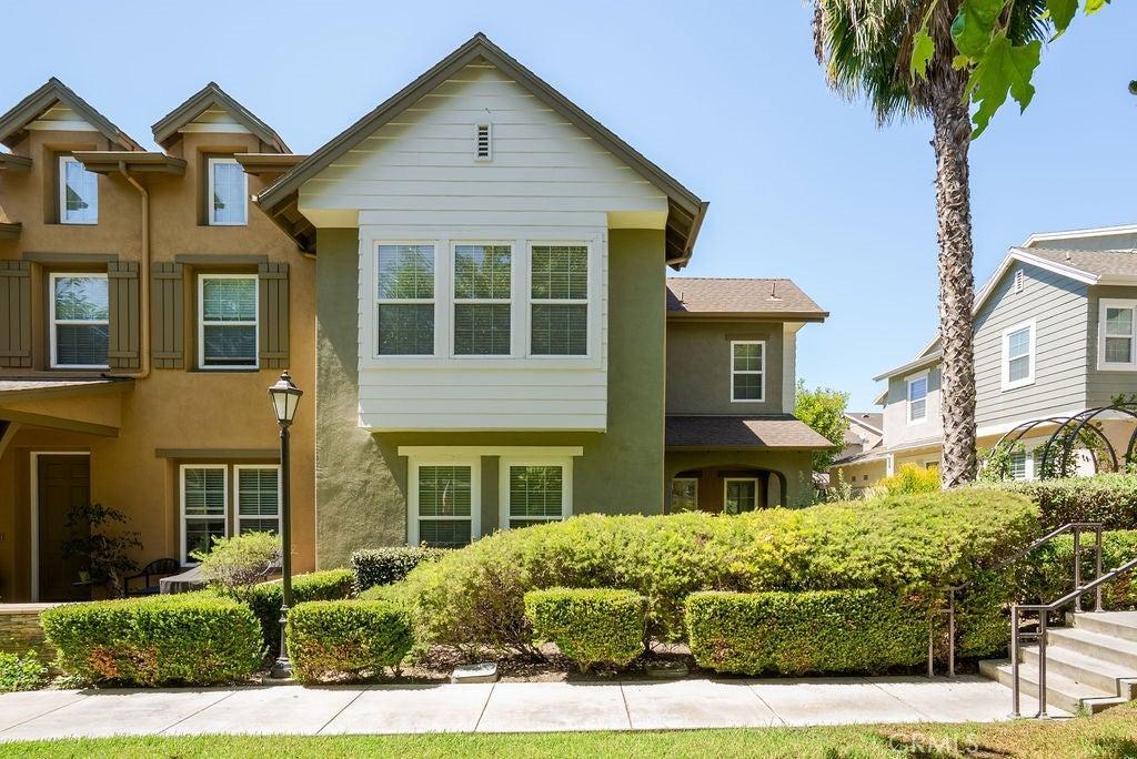 Orange Blossom Cir, Ladera Ranch, CA 92694