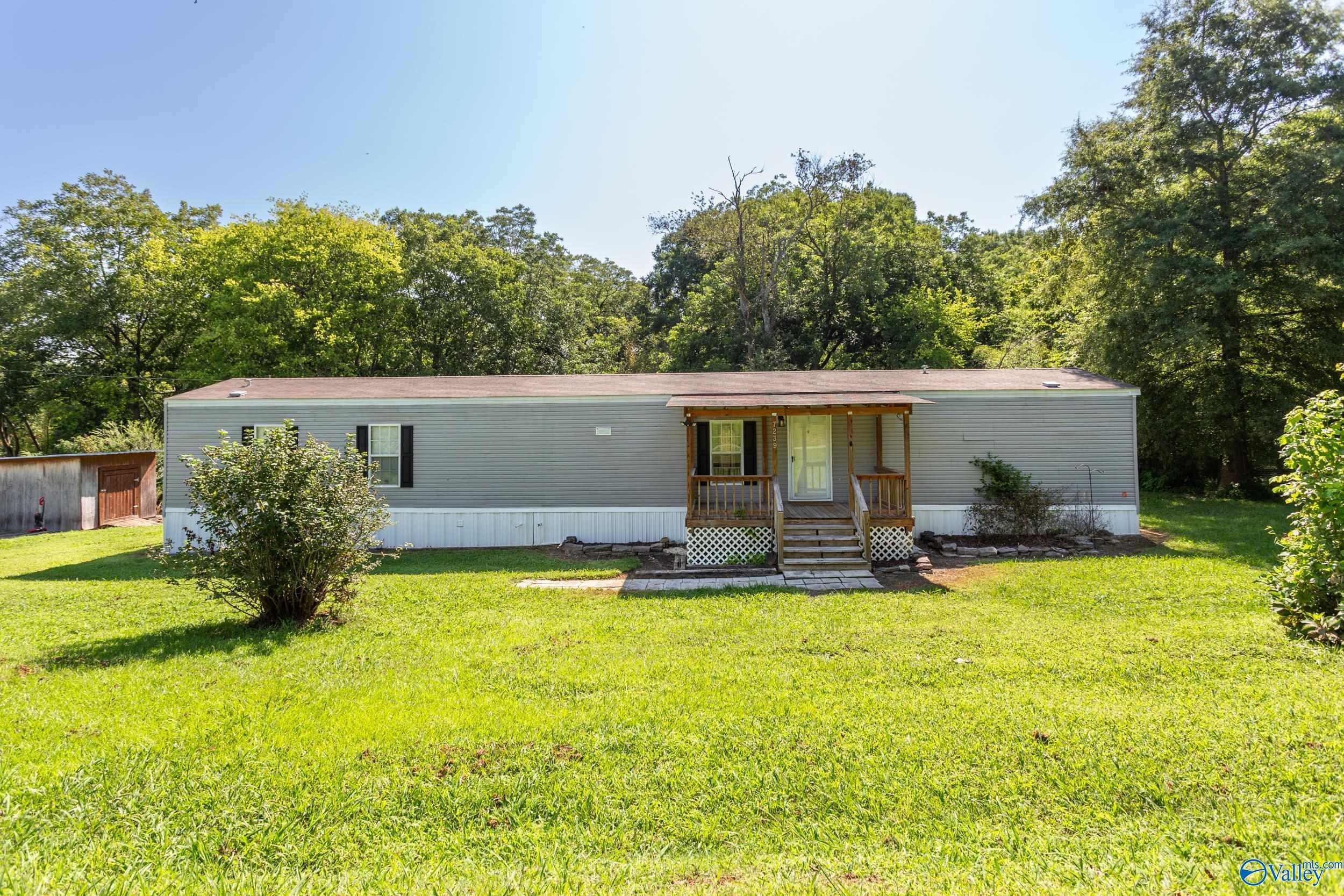 7th Ave, Altoona, AL 35952