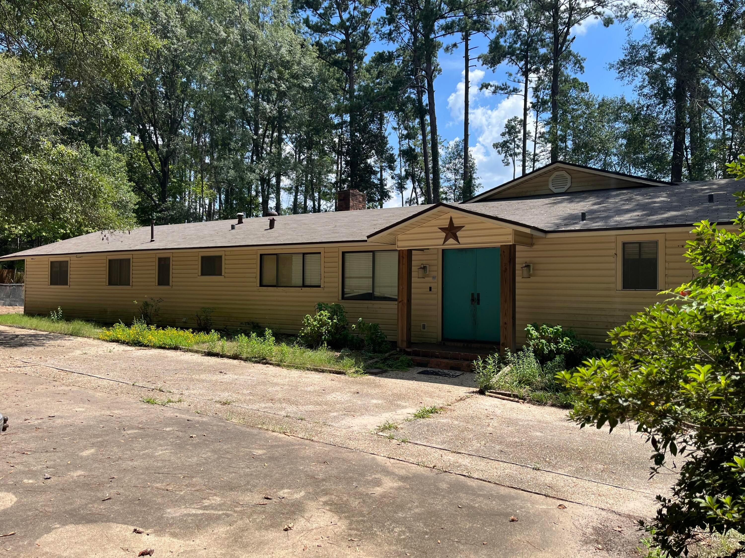 Kurthwood Rd, Leesville, LA 71446