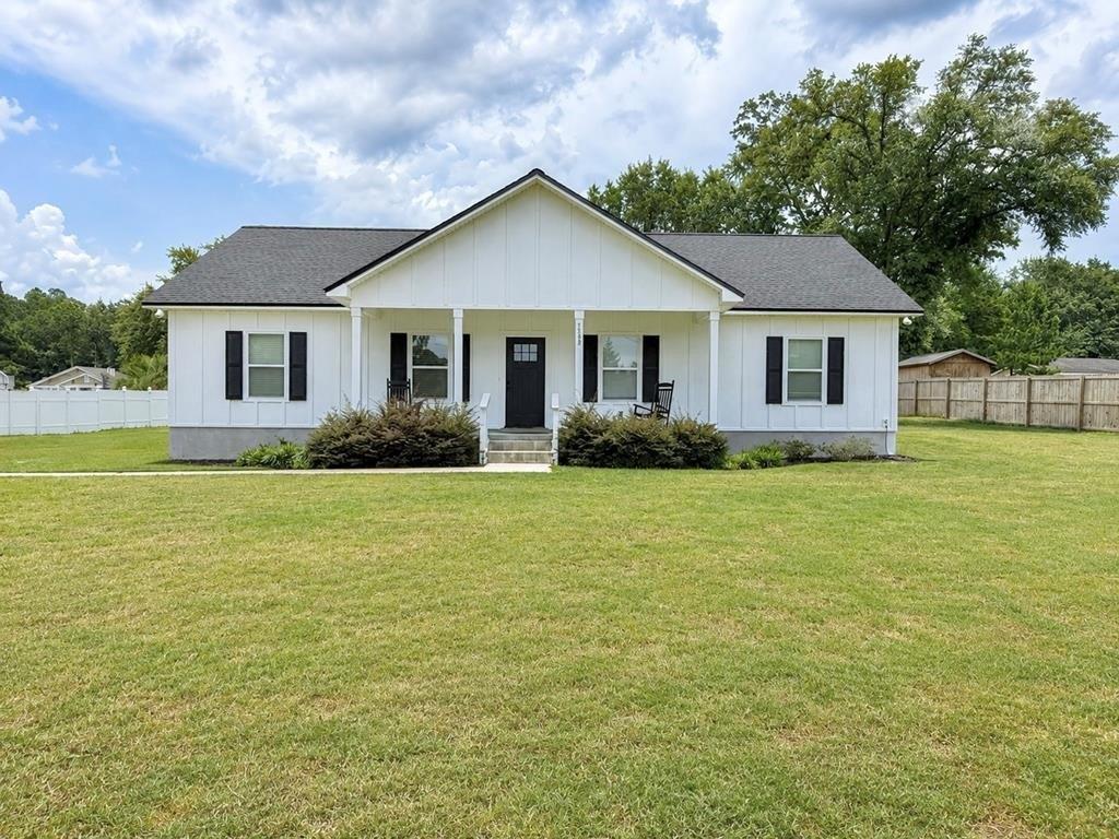 Ogerita St, Bainbridge, GA 39817