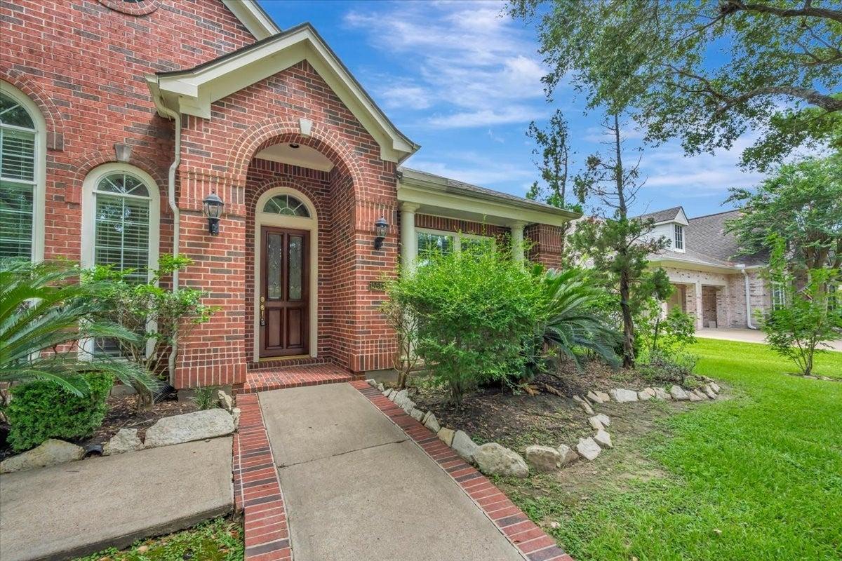Pinenut Bay Ct, Houston, TX 77059