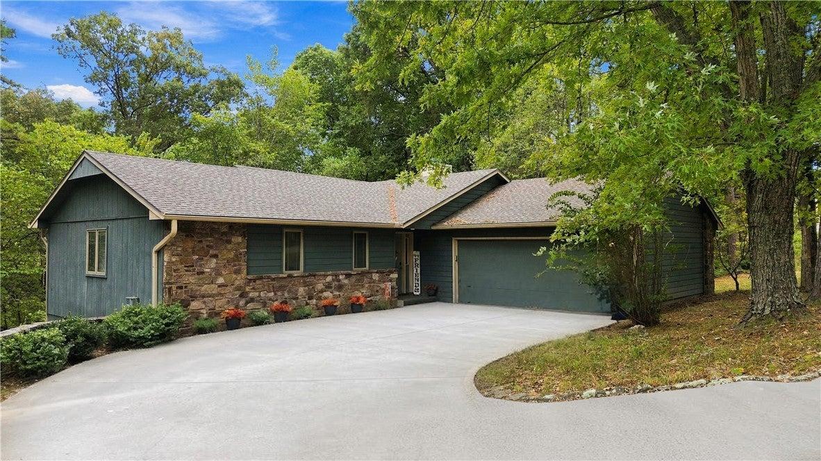 Helmsley Ln, Bella Vista, AR 72715