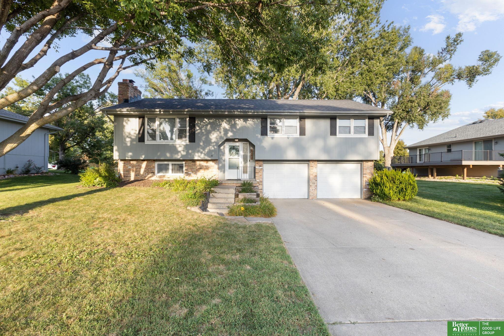 N 207th St, Elkhorn, NE 68022