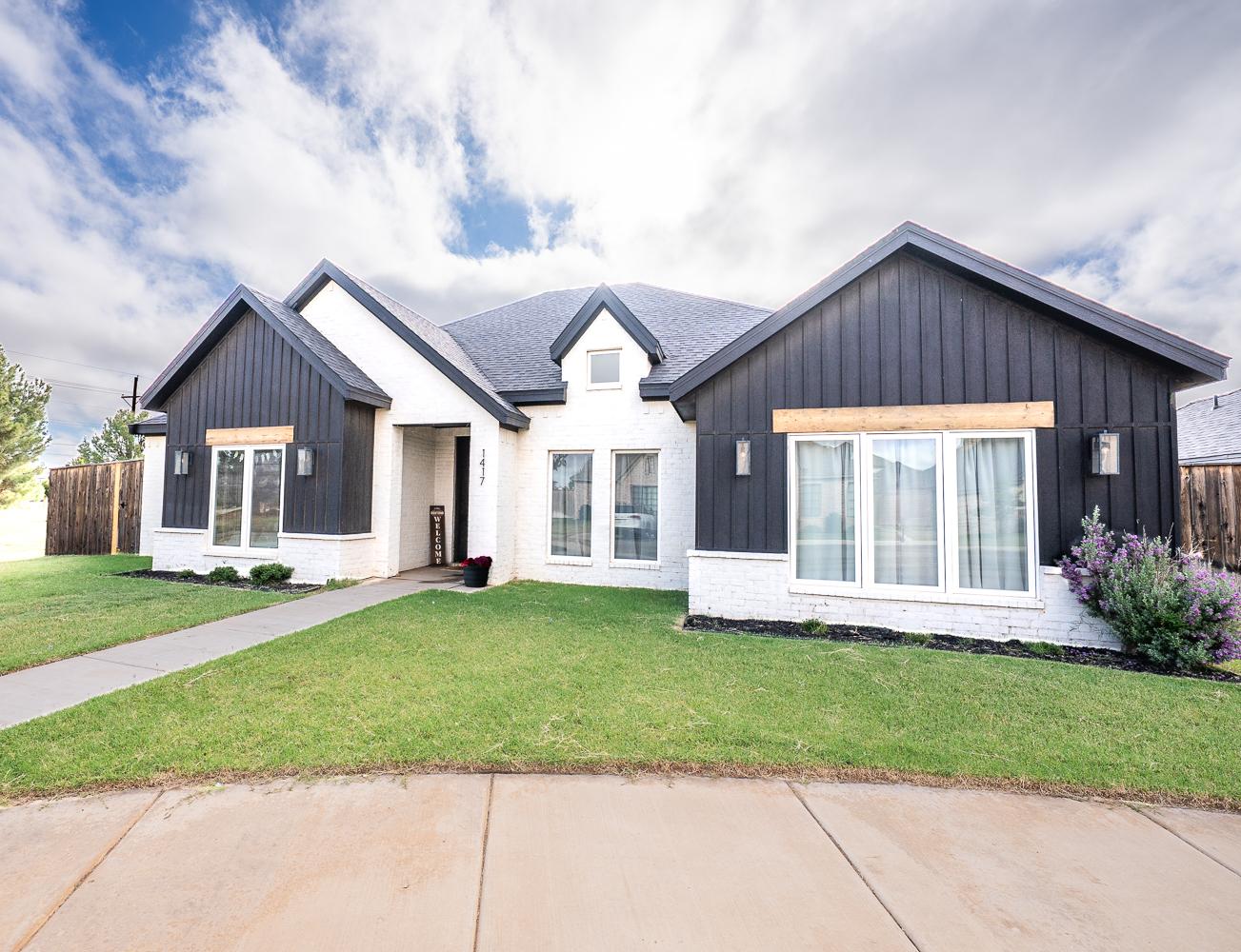 Knight Ave, Wolfforth, TX 79382