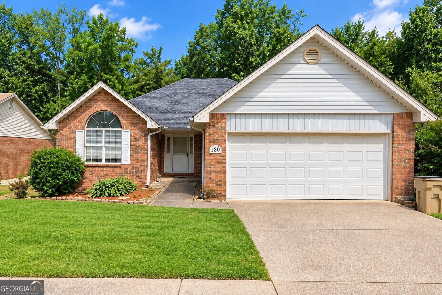 Oakwood Cir, Stockbridge, GA 30281