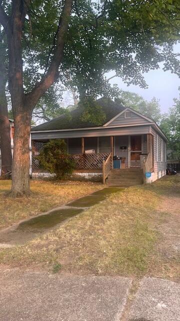 E Lincoln Ave, Muskegon, MI 49444