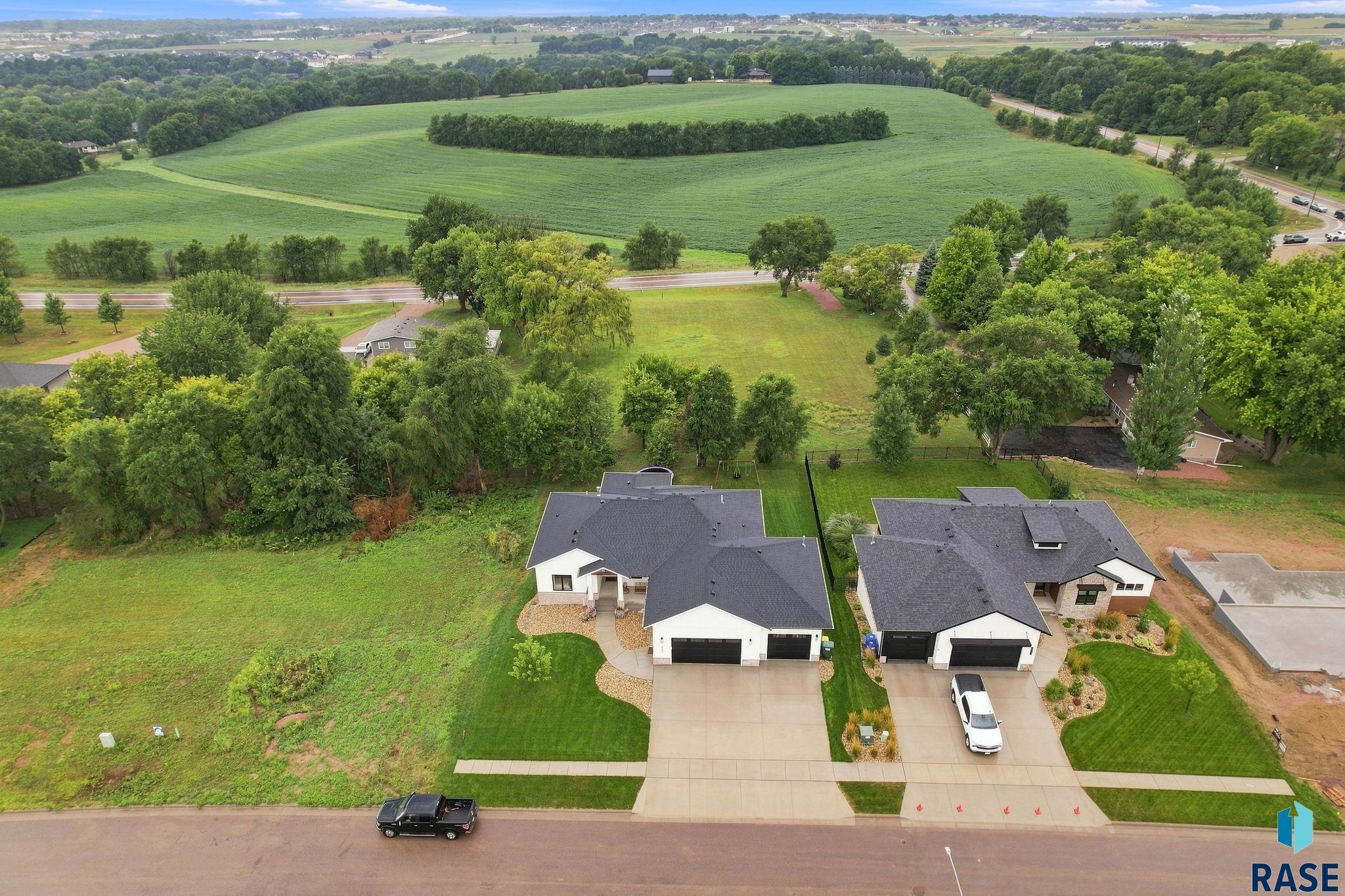 E Norway Pine Trl, Sioux Falls, SD 57110