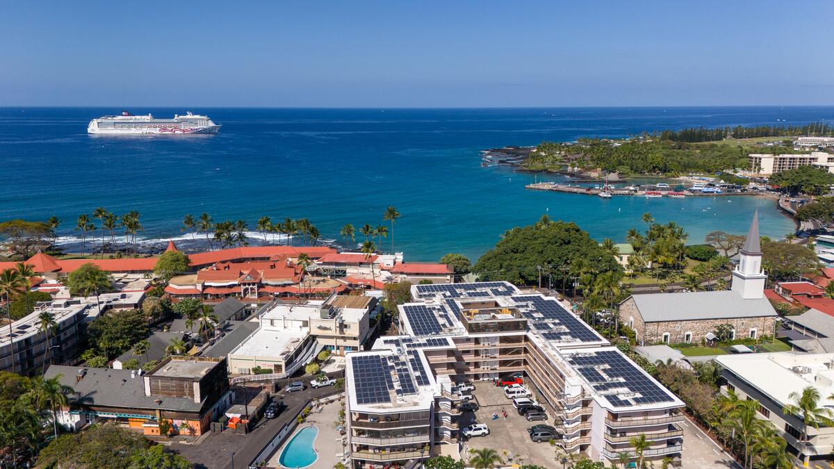 Alii Dr, Kailua Kona, HI 96740
