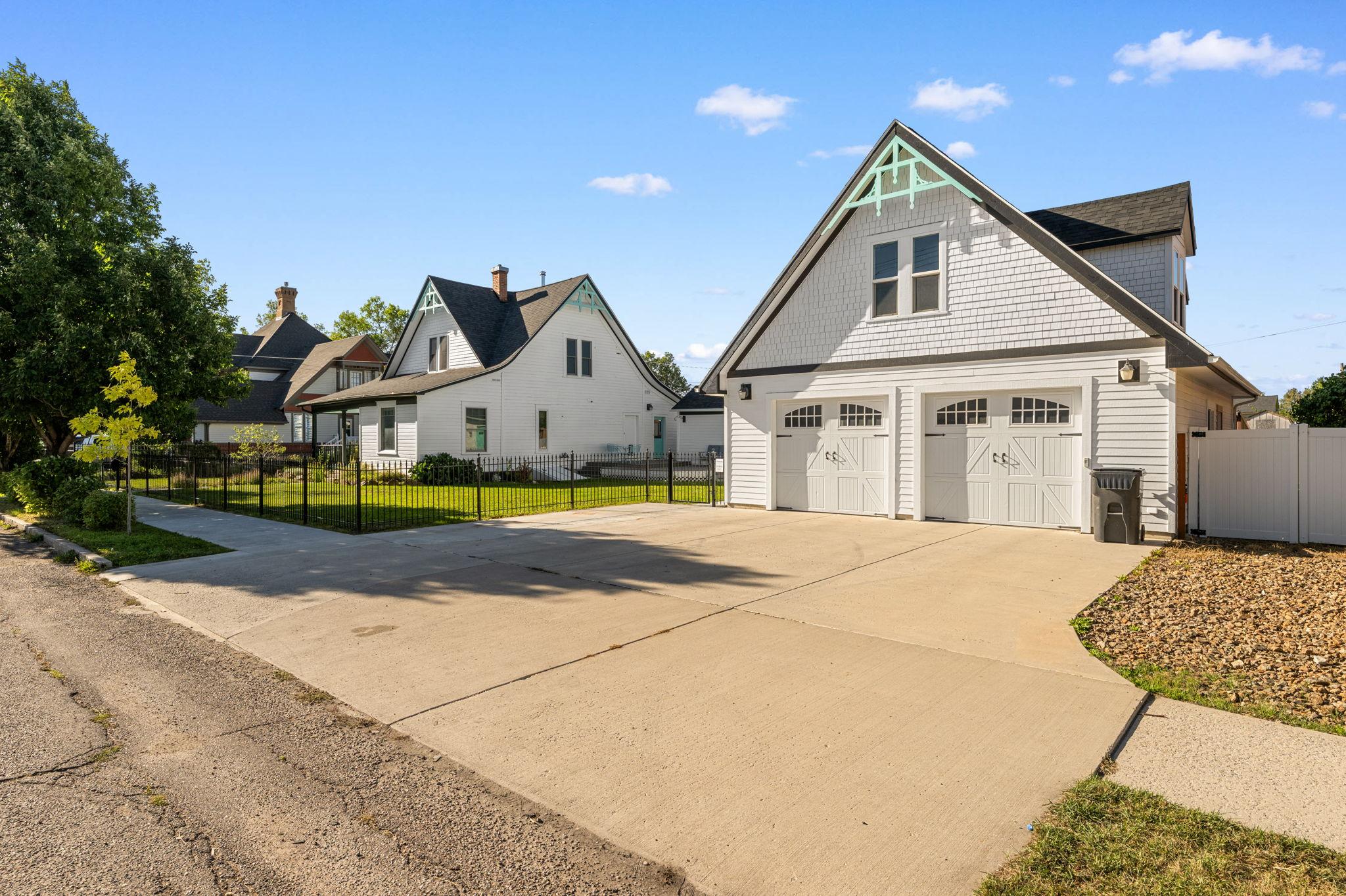 E Reeder St, Dillon, MT 59725