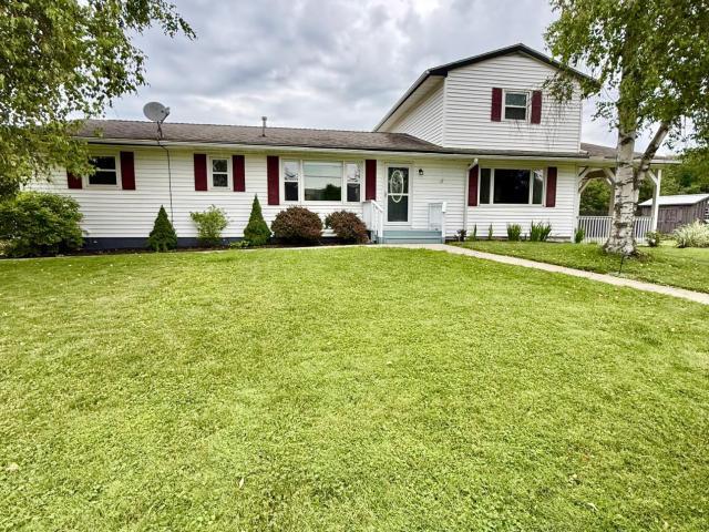 Gibson St, Warren, PA 16365