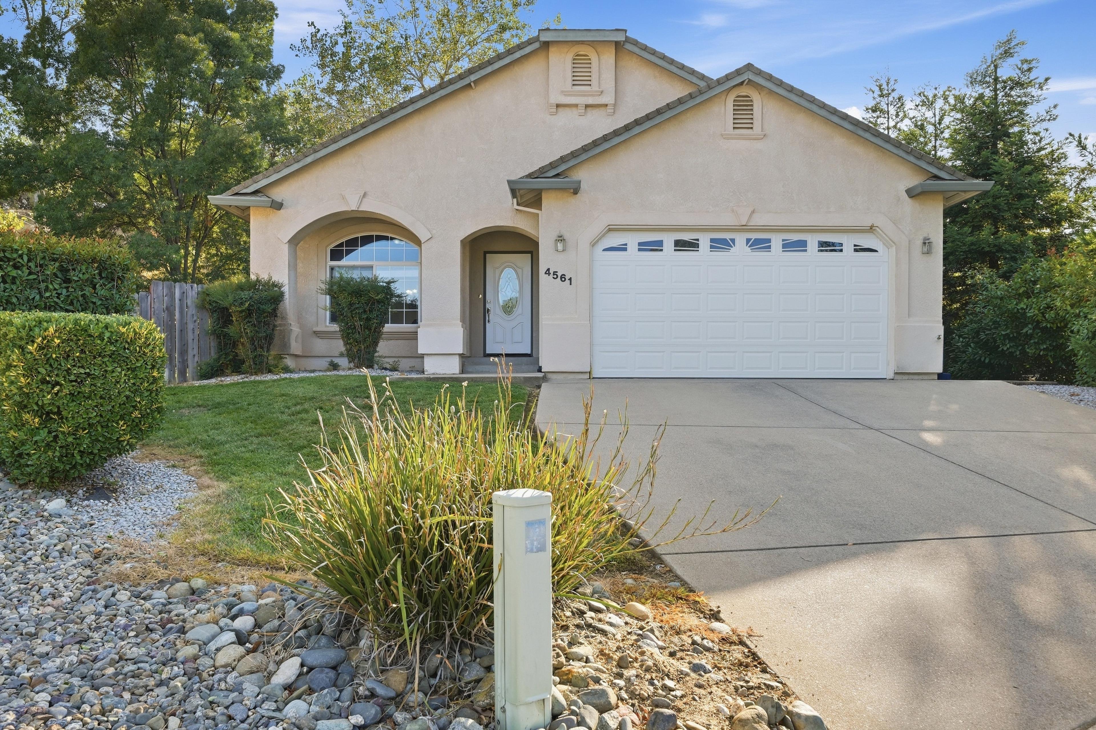 Quinton Dr, Redding, CA 96001