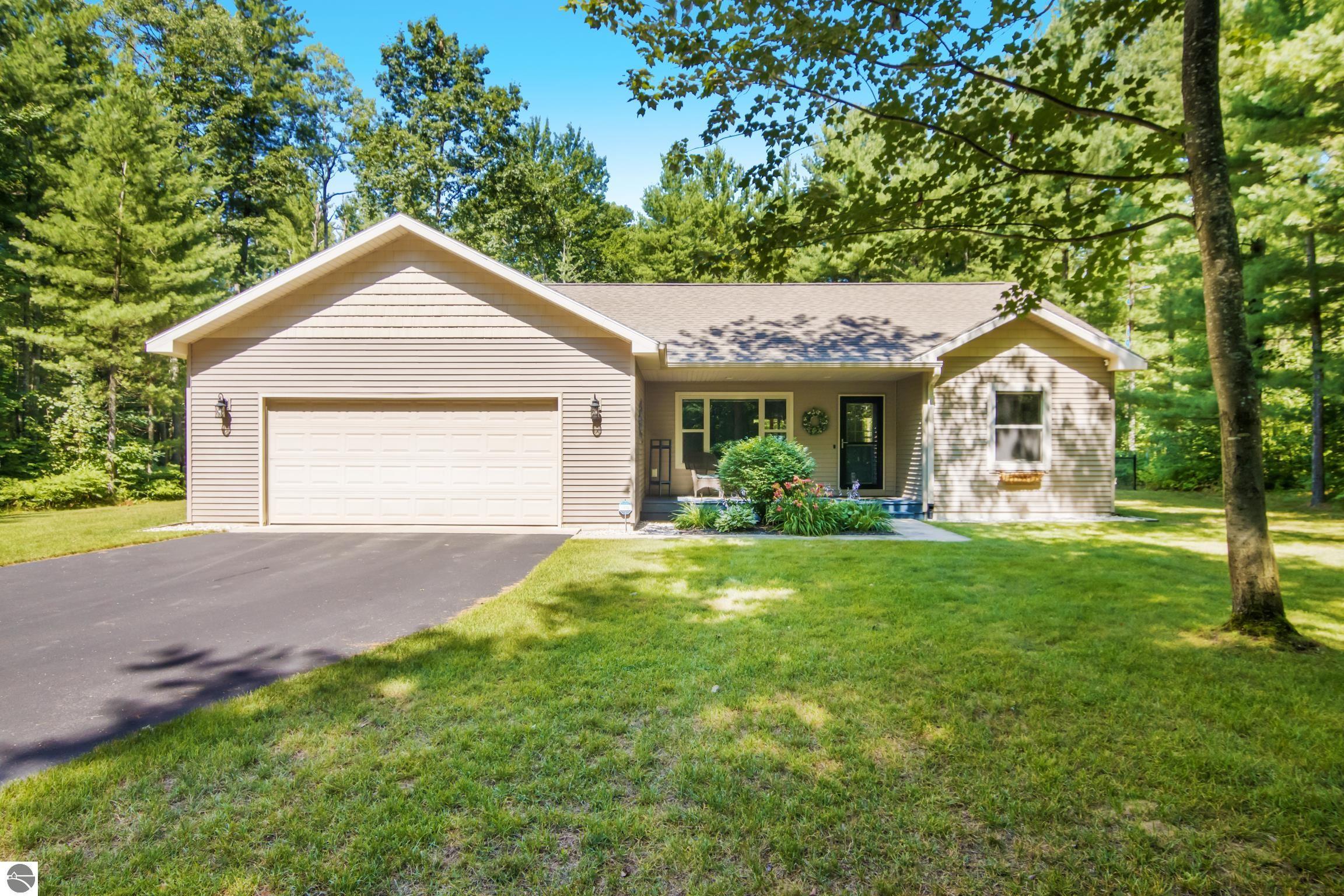 Round Lake Rd, Interlochen, MI 49643