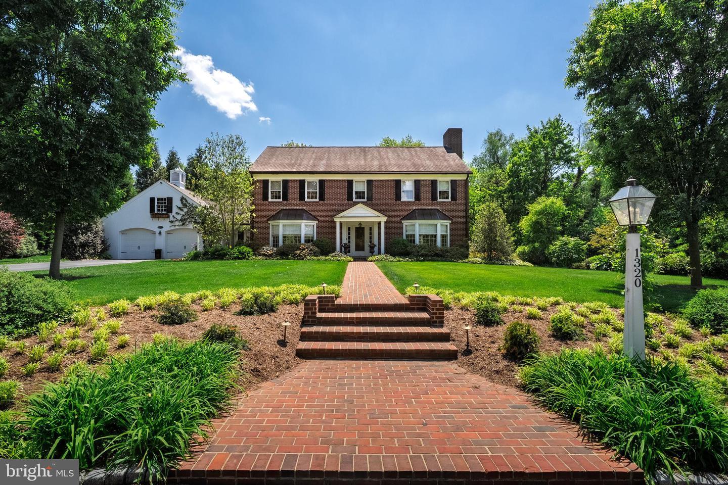 Homestead Ln, Lancaster, PA 17603