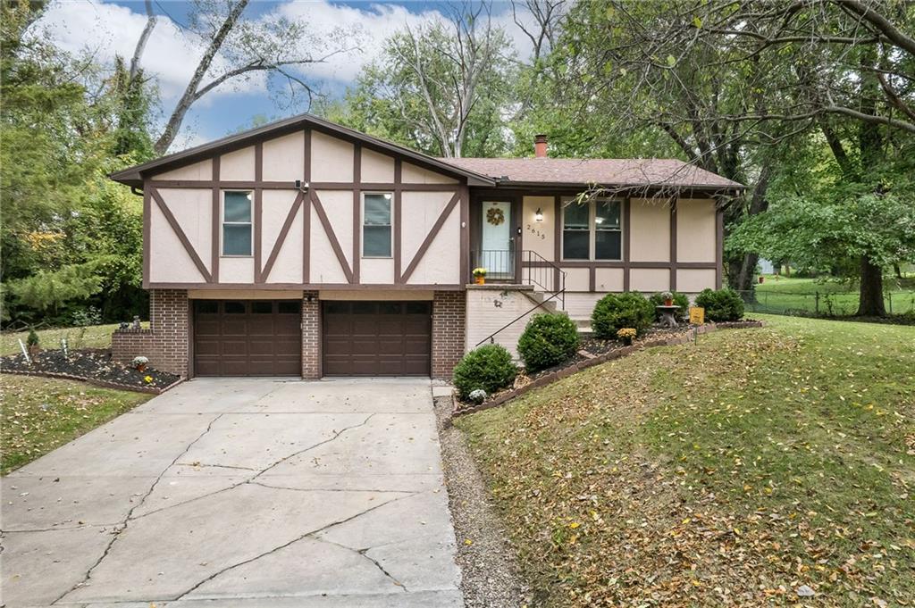 Karnes Rd, Saint Joseph, MO 64505