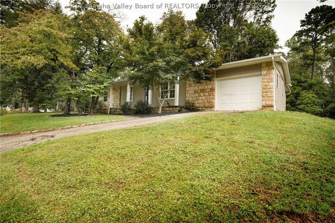 Karen Cir, Charleston, WV 25313