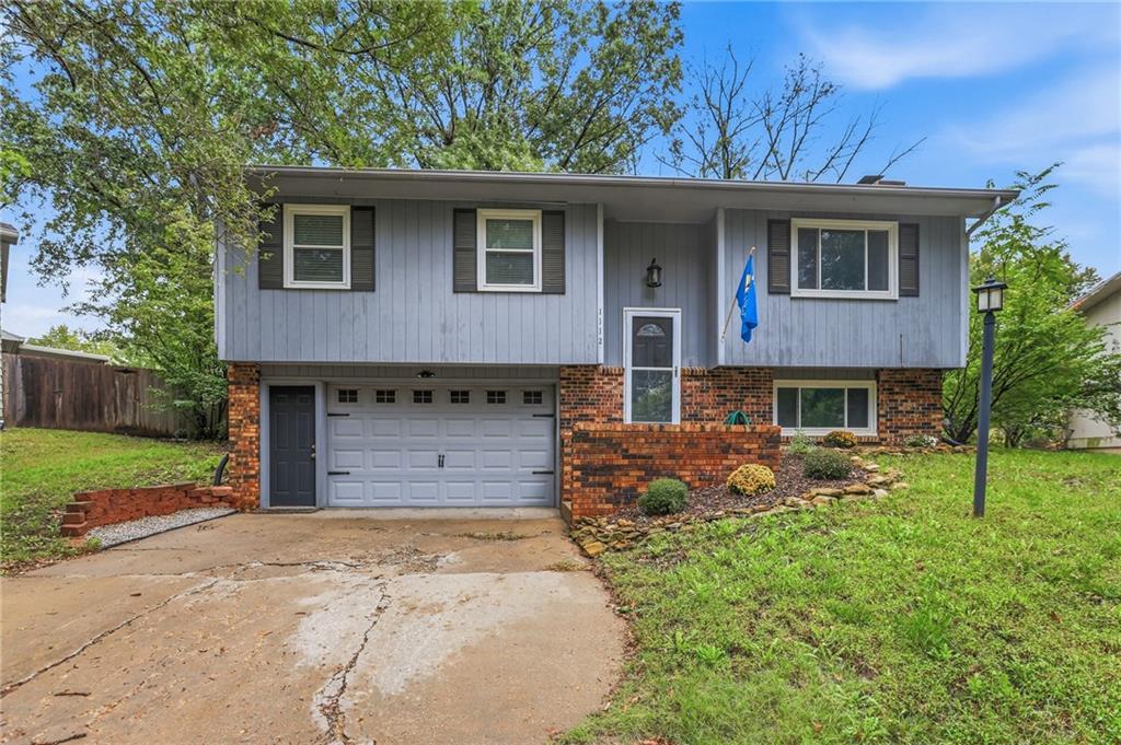 Randall Rd, Lawrence, KS 66049