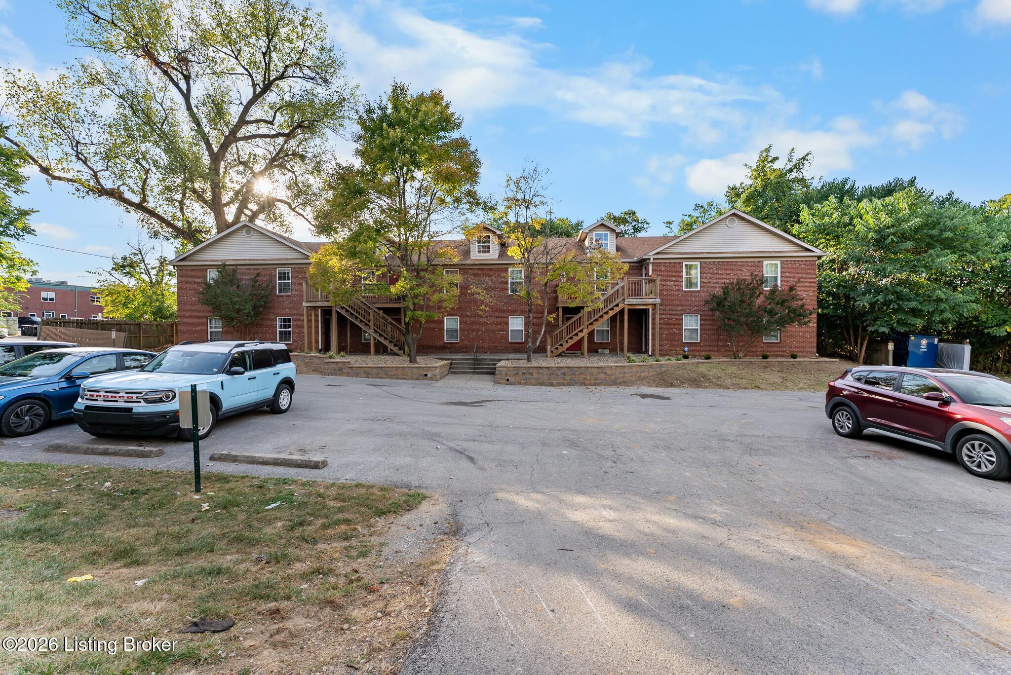 Muncie Ave, Louisville, KY 40206