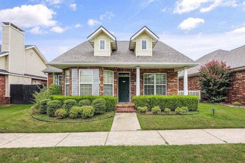 Young Farm Ave, Springdale, AR 72762