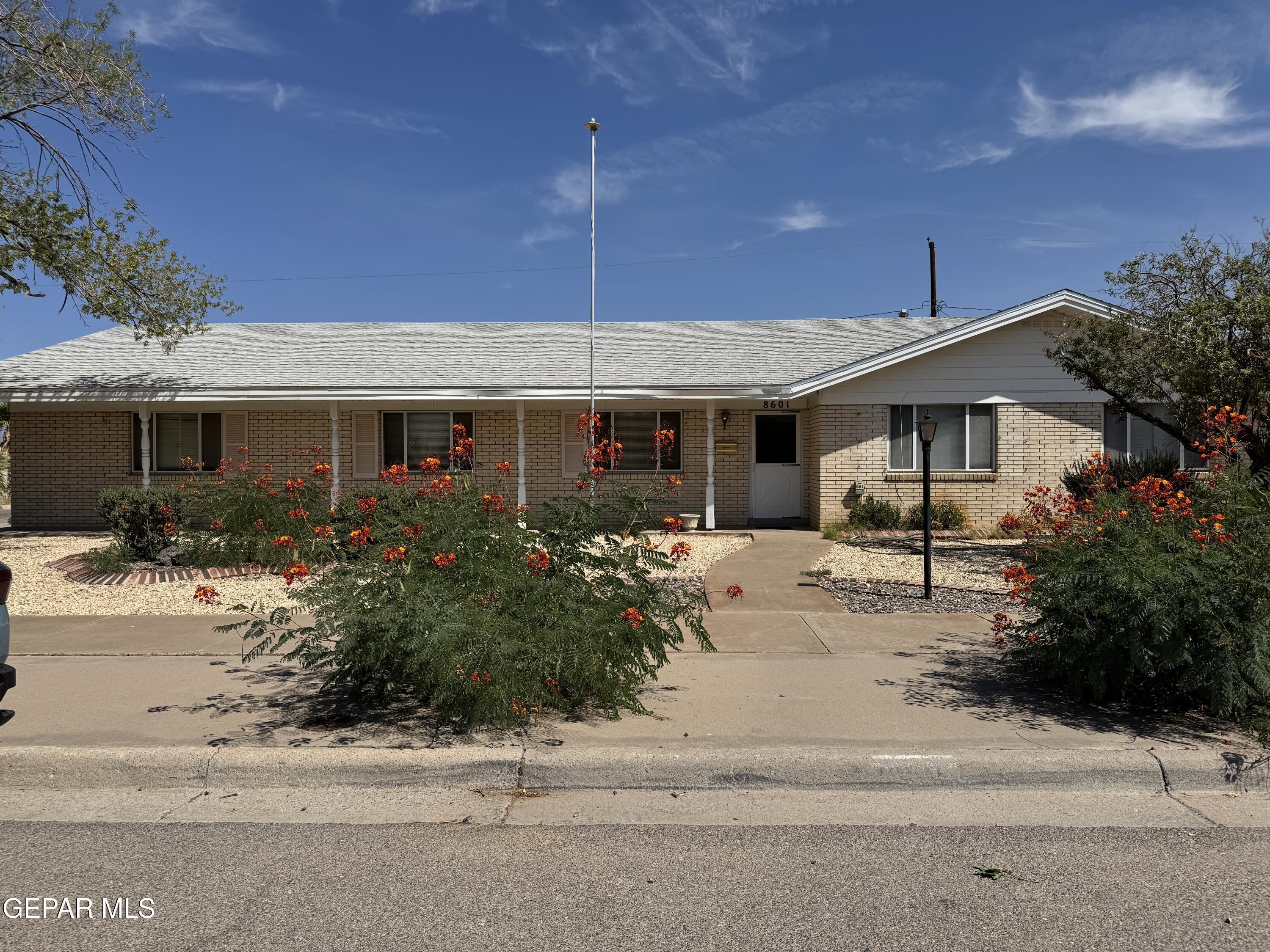 Parkland Dr, El Paso, TX 79925