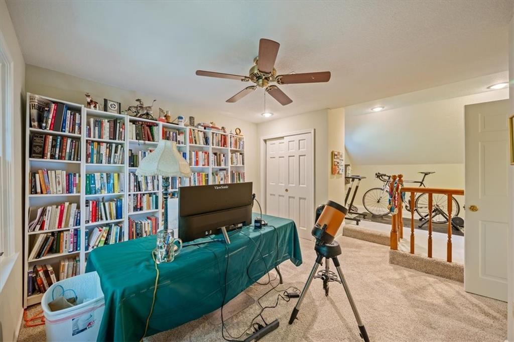 W 128th St, Leawood, KS 66209