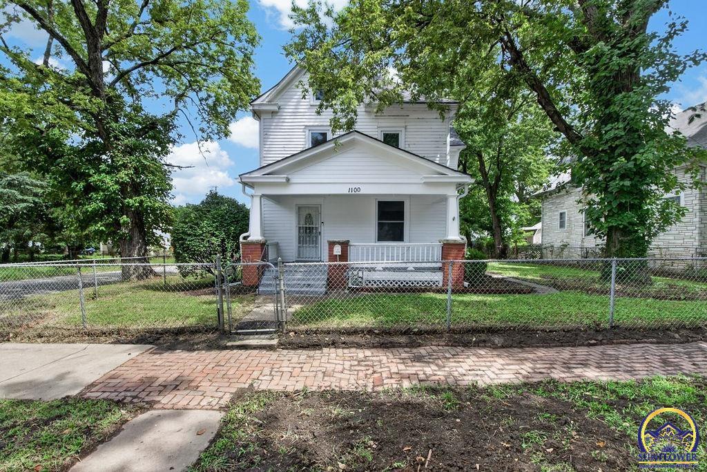 Sw Macvicar Ave, Topeka, KS 66604