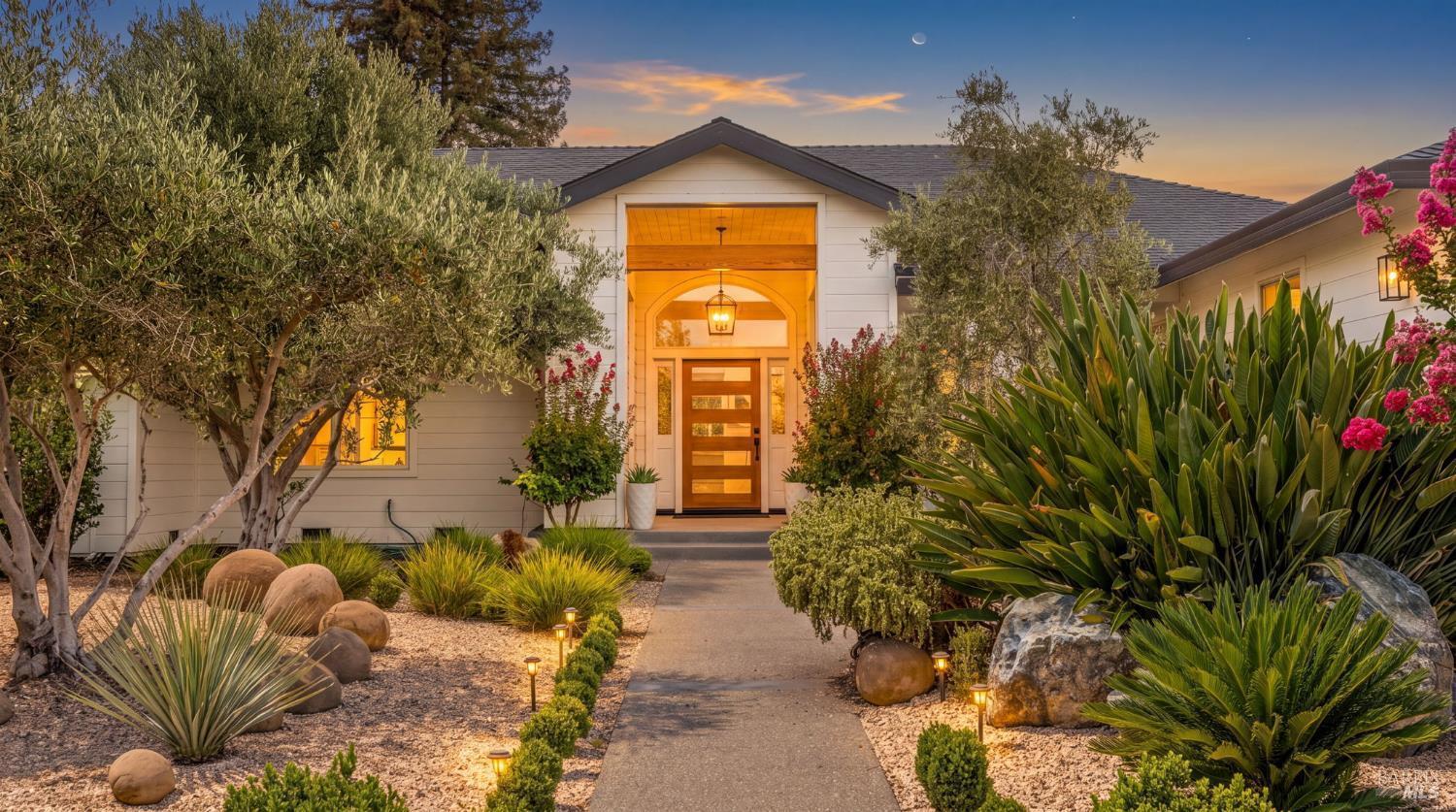 Arrowhead Dr, Saint Helena, CA 94574