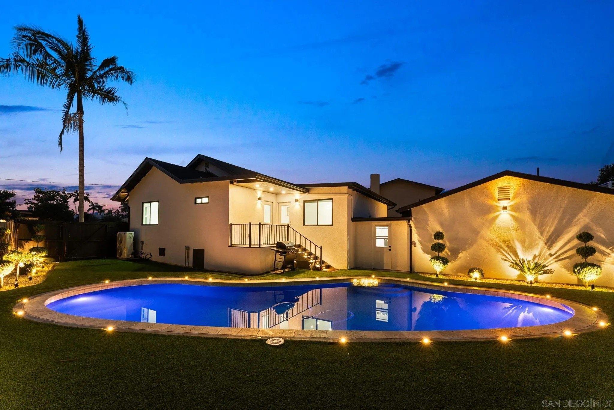 E Mountain View Dr, San Diego, CA 92116