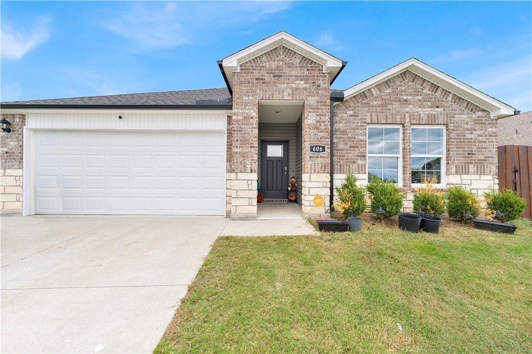 Dusty Ln, Siloam Springs, AR 72761