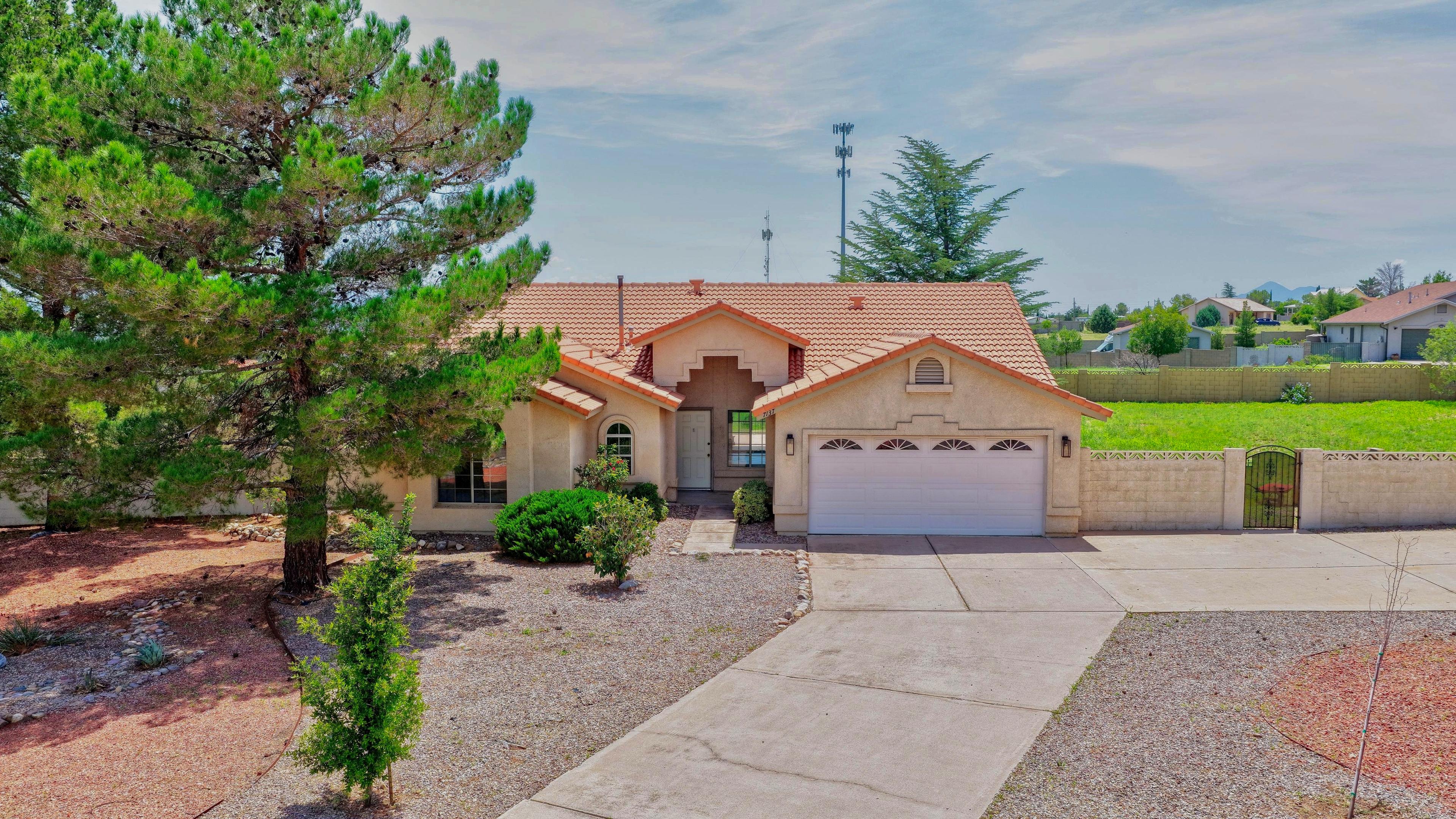 S Pinon Dr, Hereford, AZ 85615