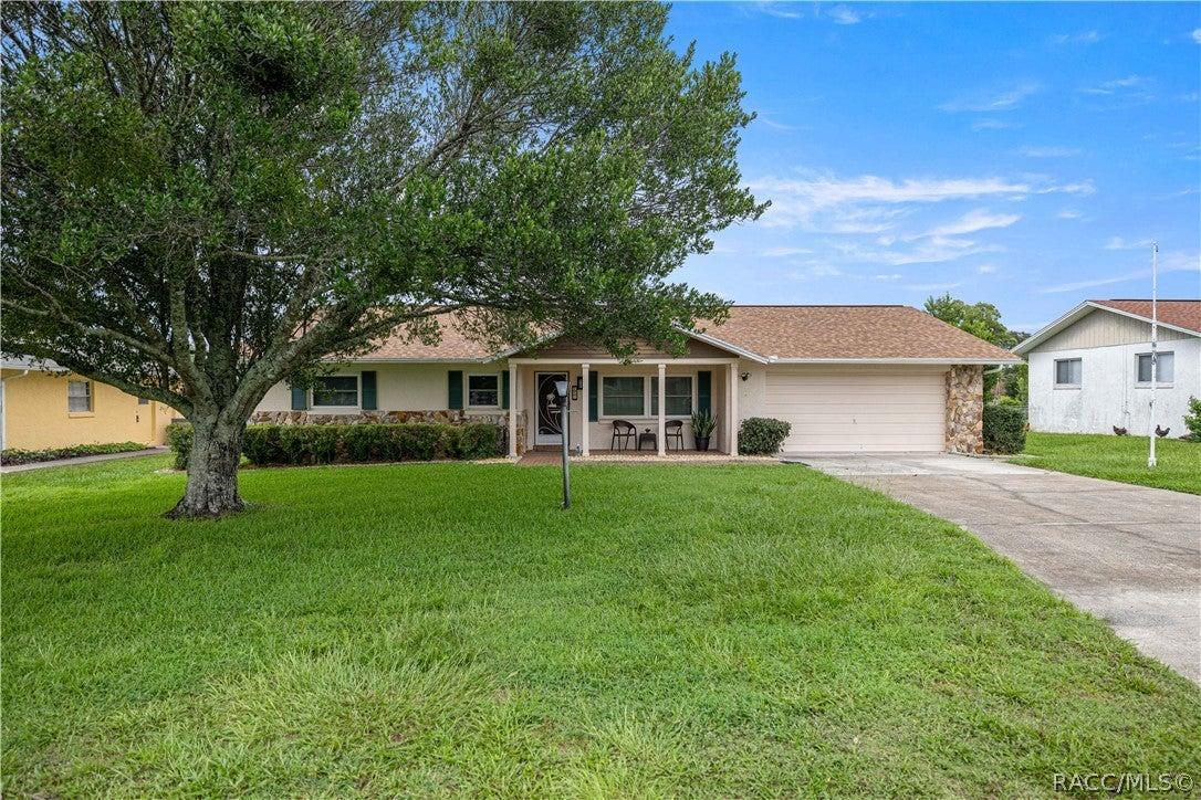W Buttonbush Dr, Beverly Hills, FL 34465