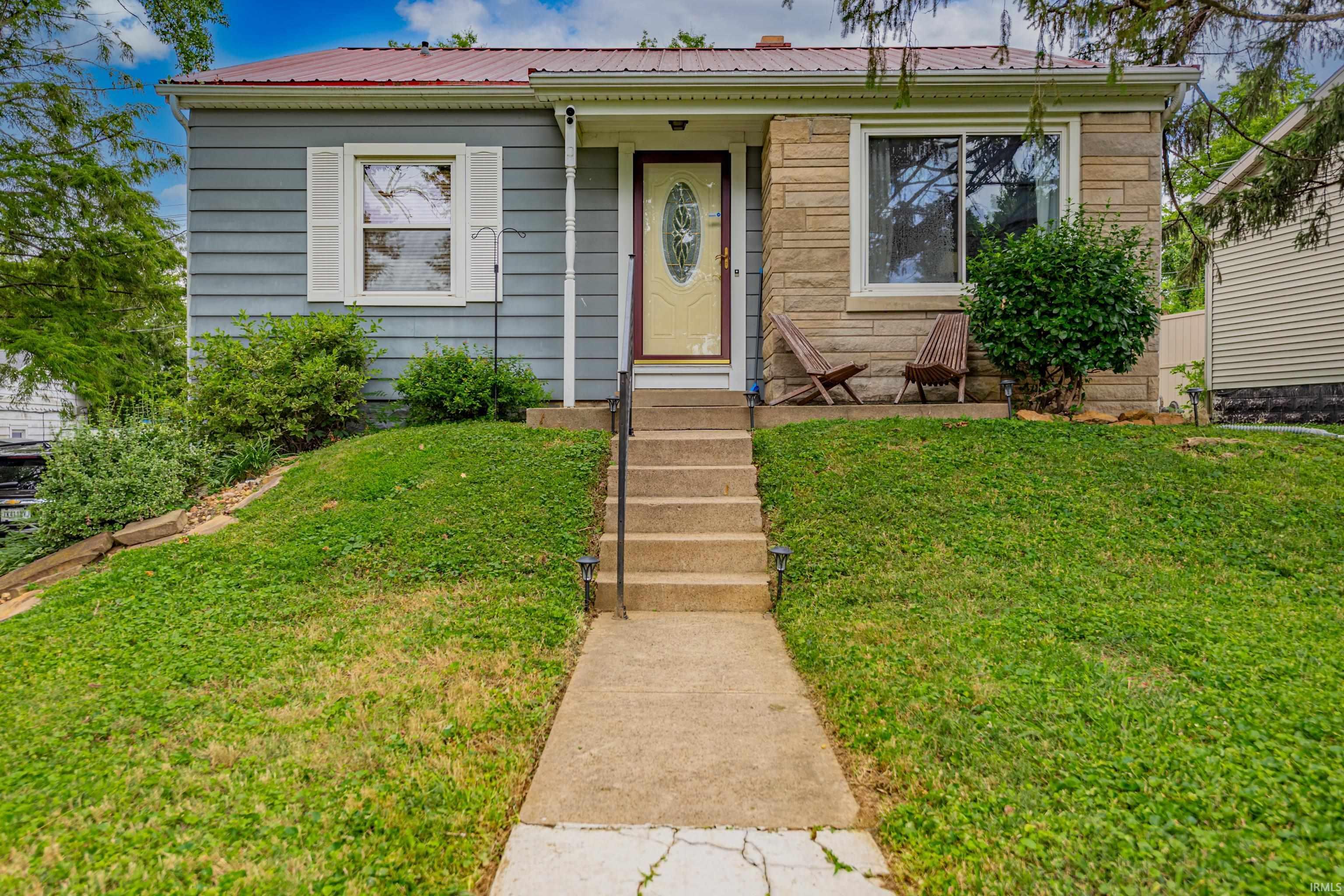 Fernwood Dr, Evansville, IN 47711