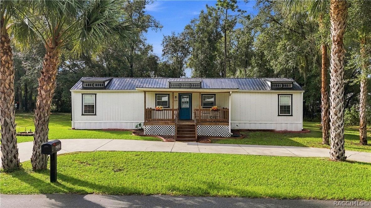 W Glen Robbin Ct, Crystal River, FL 34429