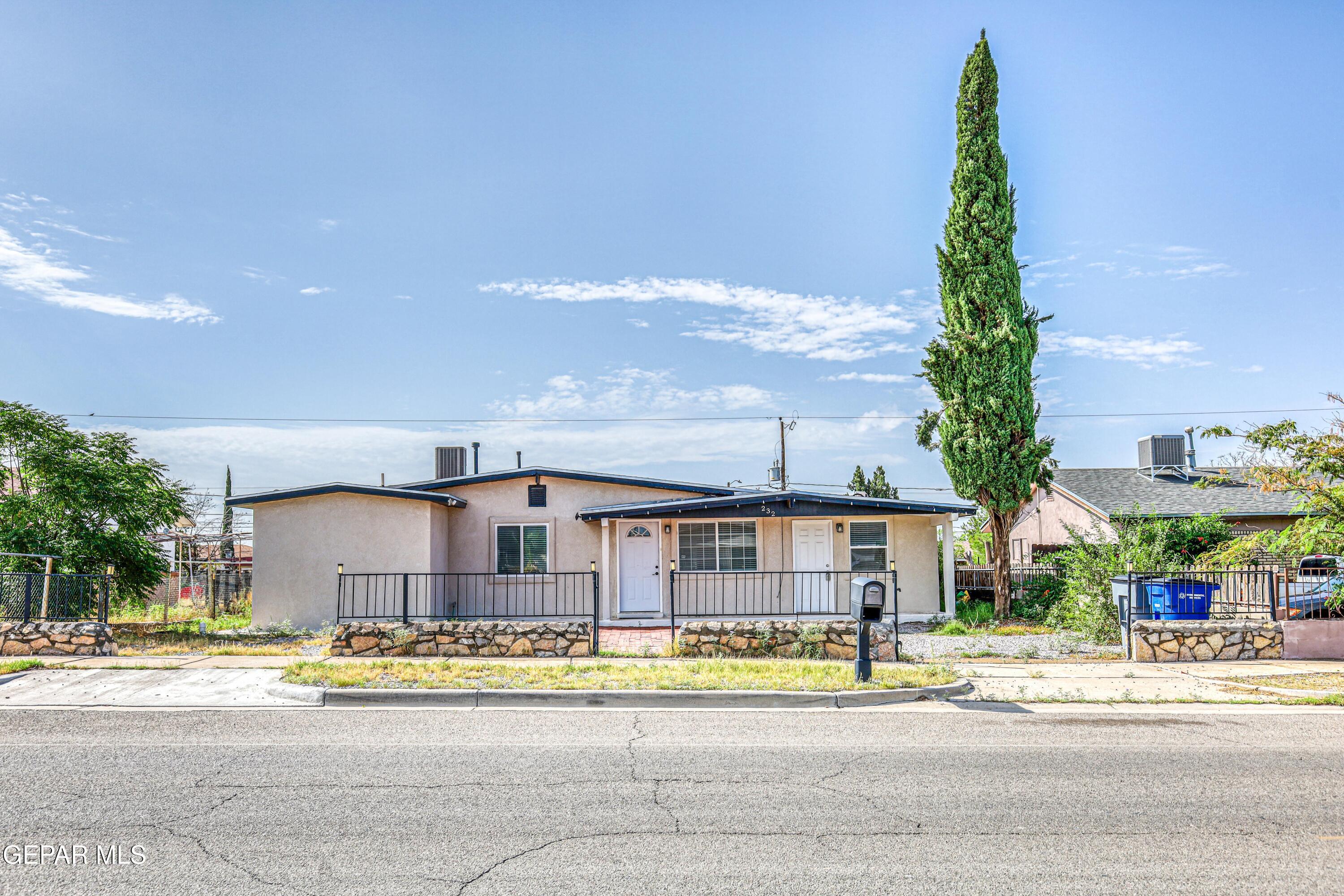 E Borderland Rd, El Paso, TX 79932