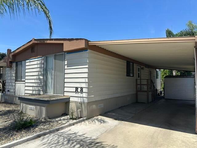 W Midvalley Ave Spc R8, Visalia, CA 93277