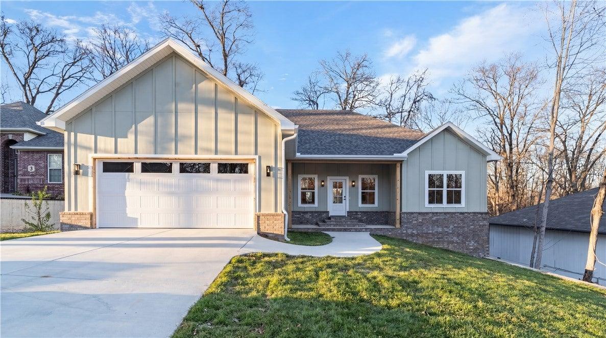 Burnham Dr, Bella Vista, AR 72715