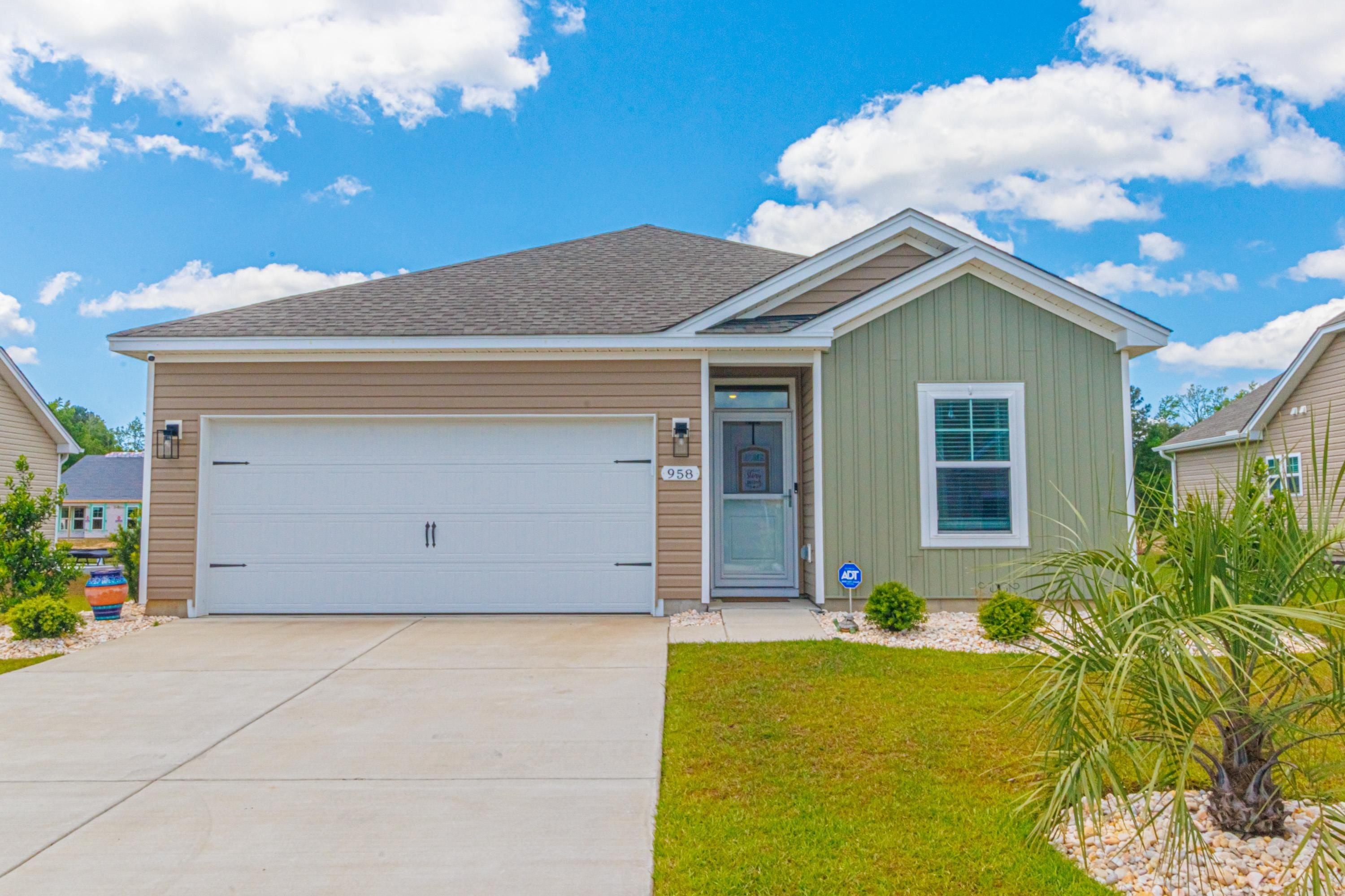 Oak Hollow St, Longs, SC 29568