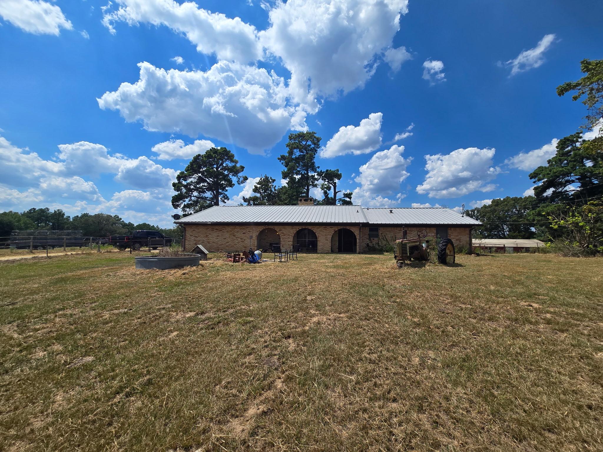 Dallas St, Henderson, TX 75652