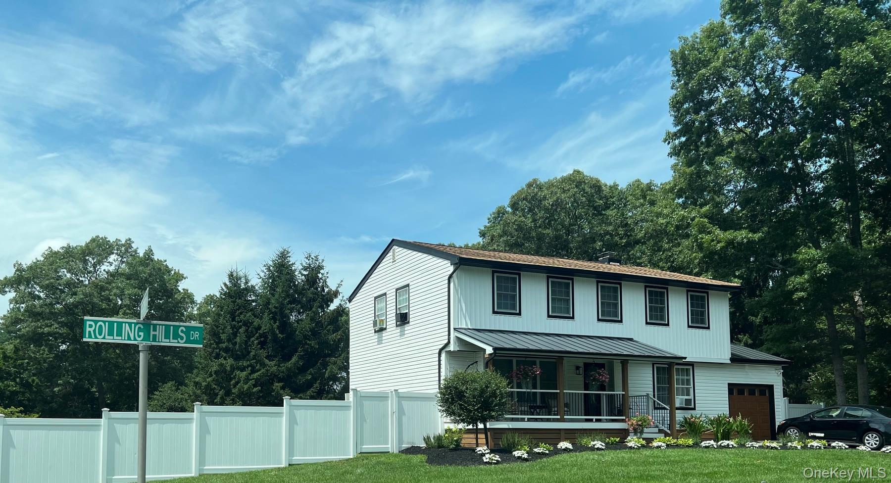 Rolling Hills Dr, Ridge, NY 11961