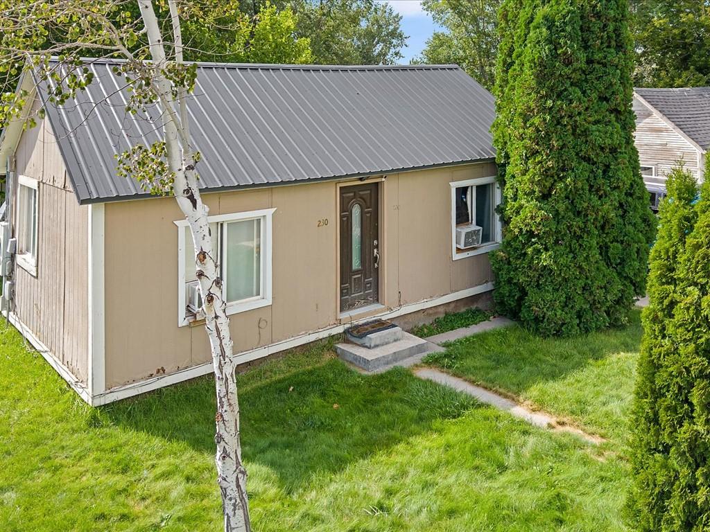 Lincoln St, American Falls, ID 83211