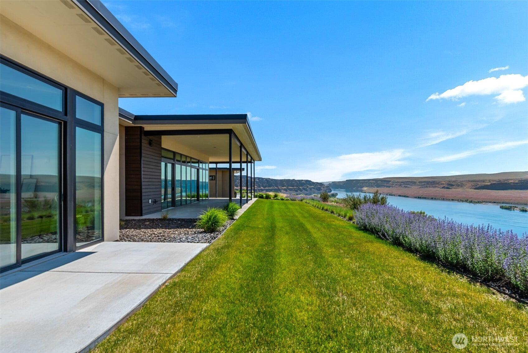 Ridgeview Dr Nw, Quincy, WA 98848