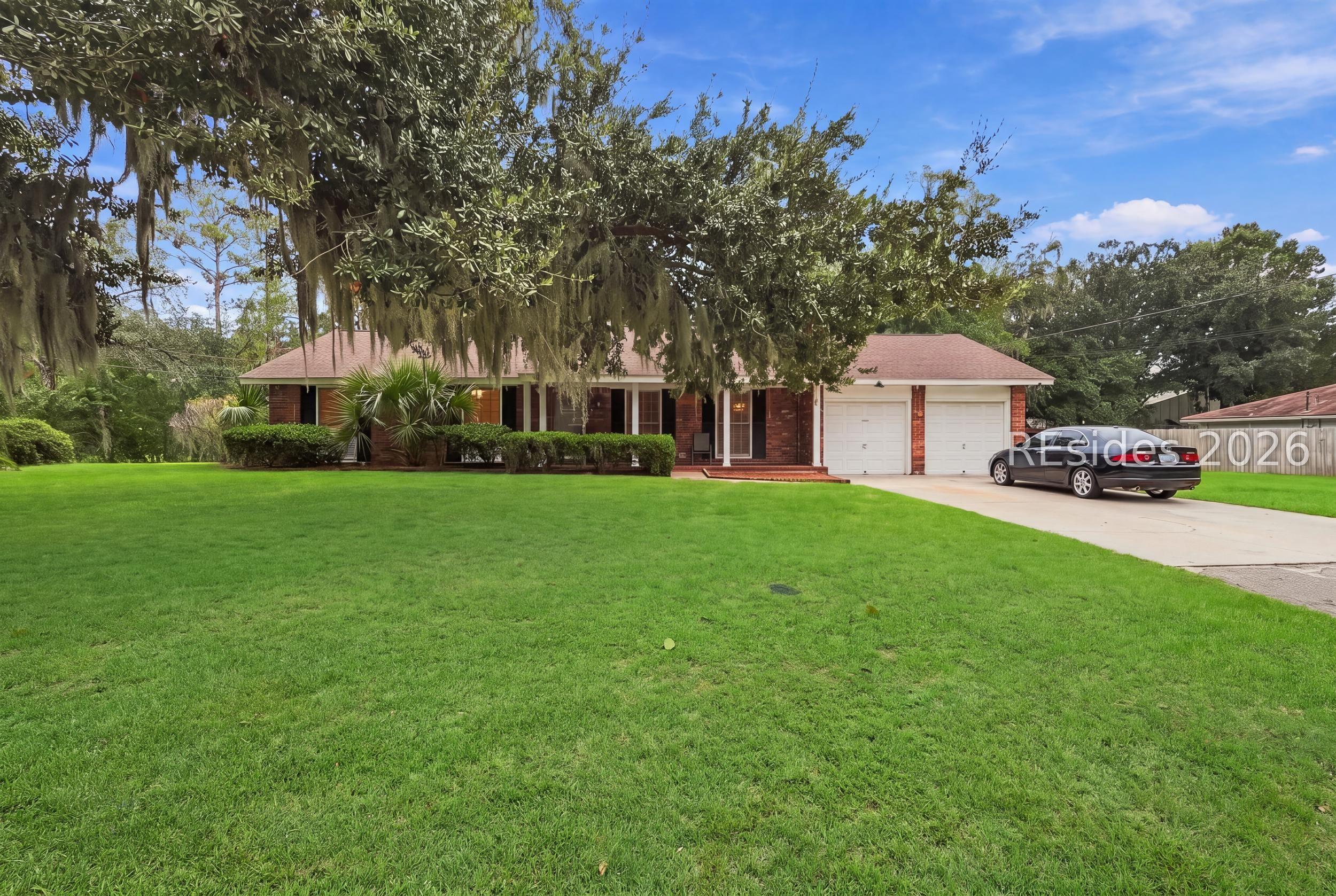 Dogwood St, Beaufort, SC 29906