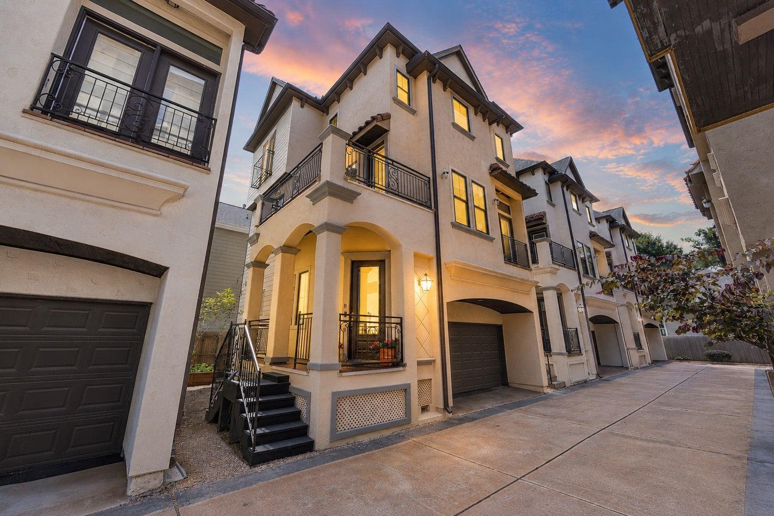 W 23rd St, Houston, TX 77008